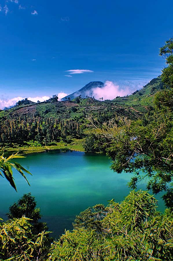 Telaga Saat Puncak: Keindahan Alam Tersembunyi di Kaki Gunung Gede Pangrango