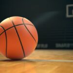teknik yang digunakan mengoper bola jarak jauh dalam permainan bola basket adalah